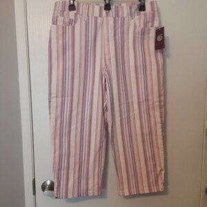 Gloria Vanderbilt Striped Capris Size 10